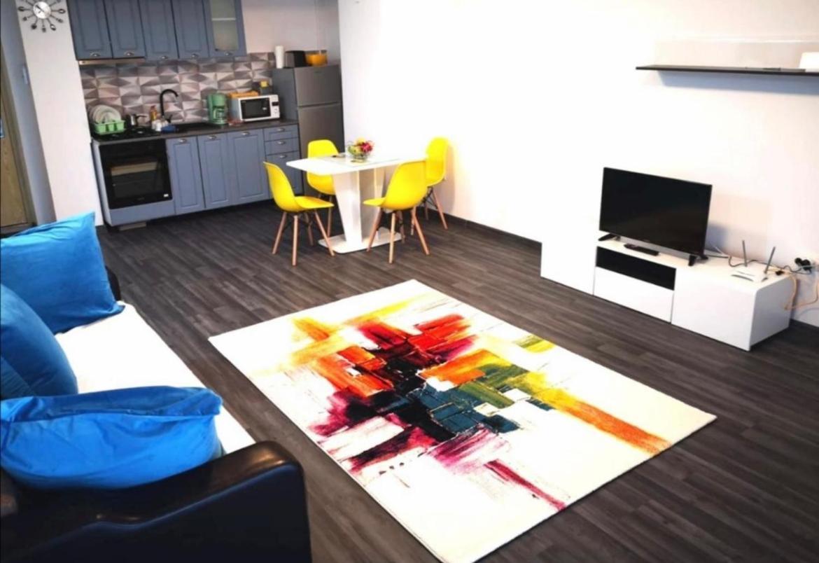 Apartament Spatios Cu 2 Camere In Centrul Statiunii Mamaia -73Mp - ! المظهر الخارجي الصورة
